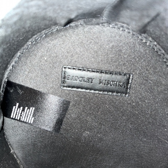 Badgley Mischka Black Quilted Round Mini Shoulder Bag Pearl Gold Chain Crossbody - Picture 10 of 13